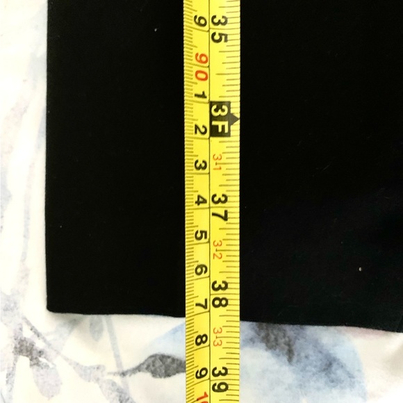 Calvin Klein Modern Essentials Black Stretchy Pants Size 6 Gold Zipper Detailing - Picture 7 of 7
